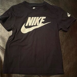 Boys Nike t-shirt